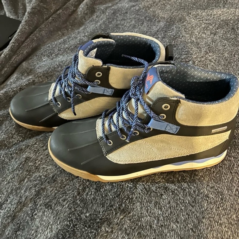 Women Forsake Hiking Boots size 10